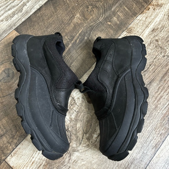 L.L. Bean storm chaser 4 slip on with arctic grip 8 - Picture 2 of 7